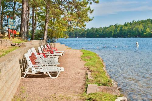 Cottage 9 - Hiller's Pine Haven