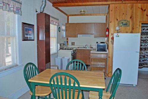 Cedar - Elbert's - Hiller Vacation Homes