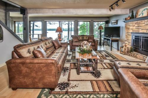 East Bay Hideaway-hiller Vacation Homes