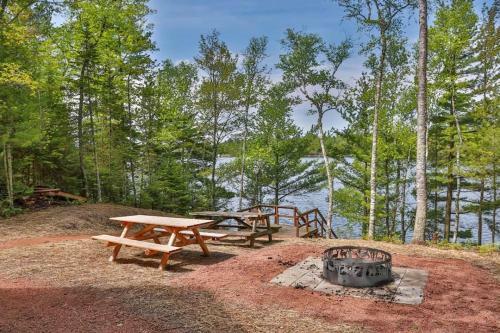 Lodge Total Seclusion - Hiller Vacation Homes