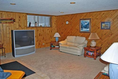 Timbers - Elbert's - Hiller Vacation Homes