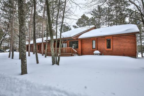 Pickerel Point Executive Home - Hiller Vacation Homes
