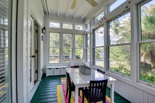 Hamilton Cottage
