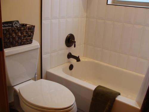 Engen Hus Bed And Breakfast