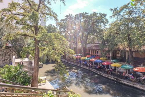 Apartamento Awesome Riverwalk 2br Apt - Close To Everything!