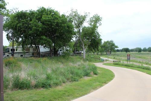Travelers World Rv Resort