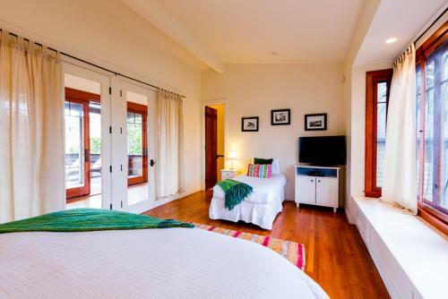#7210 - Heritage Place Four-bedroom Holiday Home