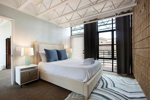 Three-bedroom, Ocean Townhouse