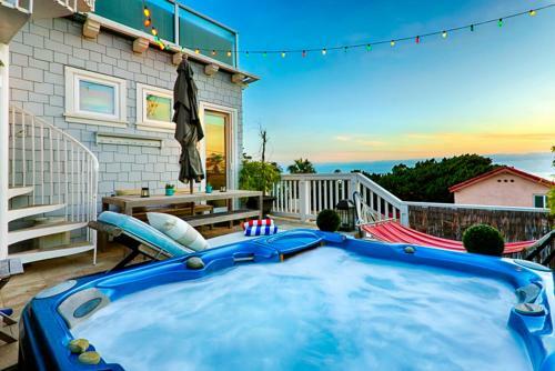 #320 - Seascape Haven Three-bedroom Holiday Home