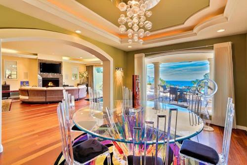 #6092 - Endless Elegance Six-bedroom Holiday Home