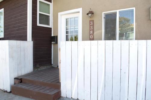 Mission Cottage 3380