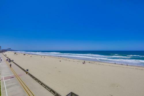 Ocean Front Walk Apartment #45091 Apts