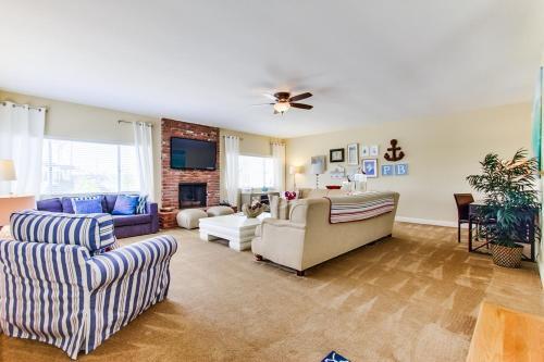 Pacific Shores III Home
