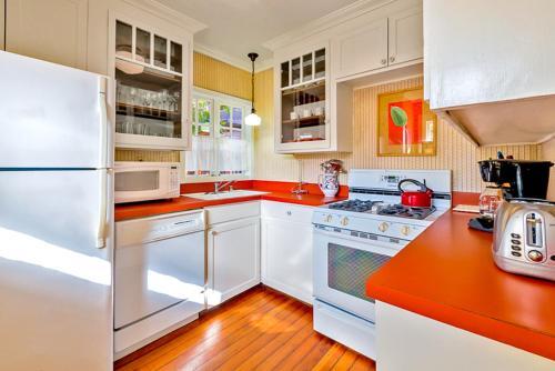 Heritage Compound Seven-bedroom Holiday Home