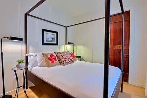 Heritage Compound Seven-bedroom Holiday Home