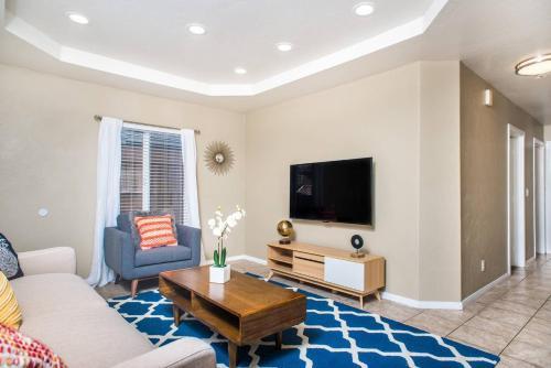 Three-bedroom, Two-bath Home In Mission Beach