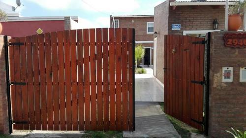 Casa Con Pileta En Roldan
