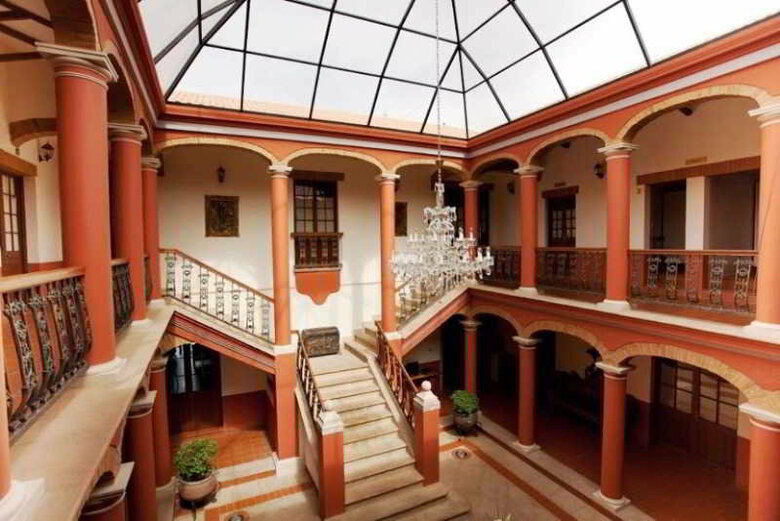 Hotel Monasterio