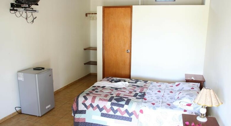 Qorikoyllur Hostal