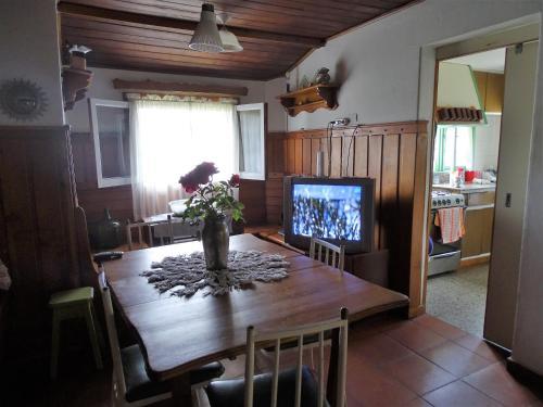 Casa Familiar Zarza Mora