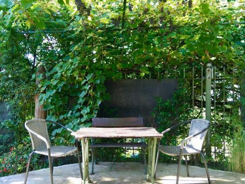 Hostal Los Tarcos Guest House