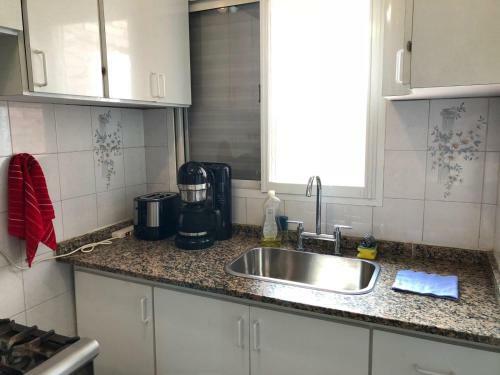 Apartamento 1 Cama, Habitaci�n Privada. Dpto. Compartido