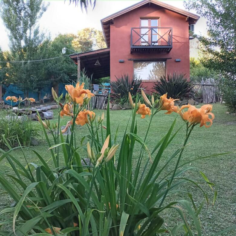 Lodge Caba�as "lola Mora"