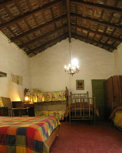 La Casona Del R�o