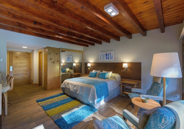 Hotel Hoster�a Huen�
