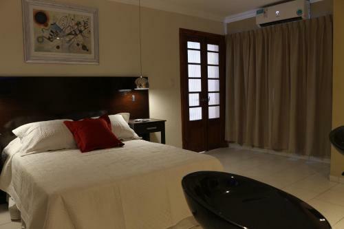 Hotel Eclat Suites