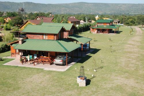 Lodge Las Cortaderas Caba�as De Tronco