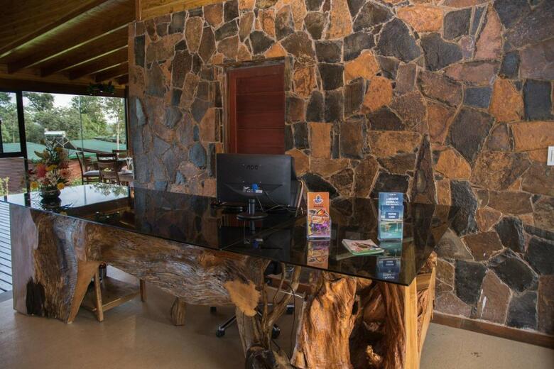 Hotel Tupa Lodge