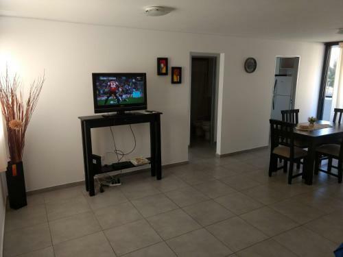 Apartamento Hermoso Departamento Amoblado En Alto Alberdi
