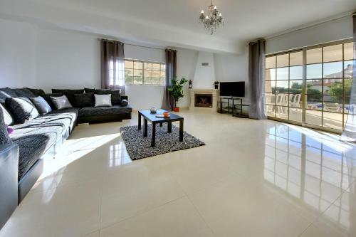 Villa Machado By Popular Villas