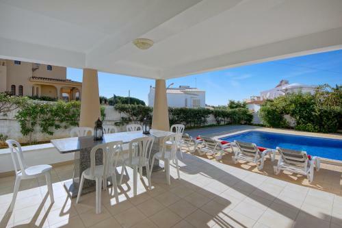 Villa Machado By Popular Villas