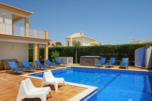 Villa Carisa Suites
