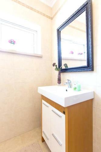 Apartment R. De Leiria