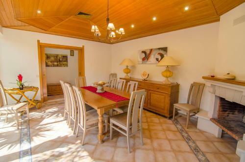 Villa Lira