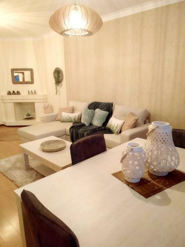 Apartment R. Carlos Teixeira