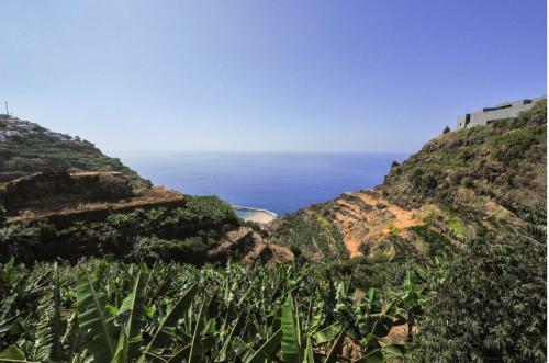 Villa Atlantic With Great Sea View & Pool In Madeira Island