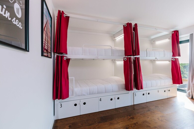 Lisbon South Hostel