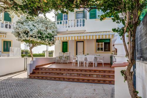 Bougainvilleas Villa