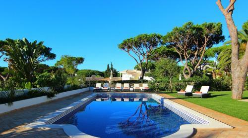 Vale Do Lobo Villa Sleeps 8 Pool Wifi