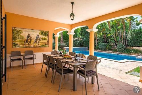 Vale Do Lobo Villa Sleeps 8 Pool Air Con