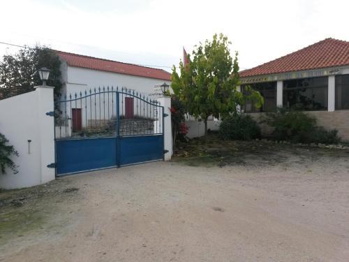 Hostal Alojamentos Dos Mangues