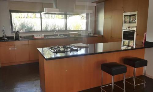 Sesimbra Villa Sleeps 8 Pool Air Con Wifi