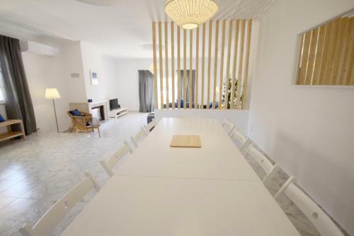 Villa Rosa B By Amcf