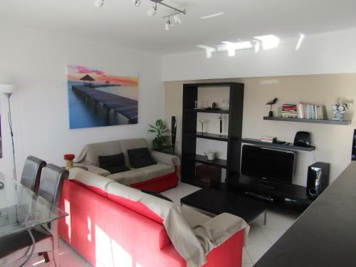 Concorde Sea View Apartment