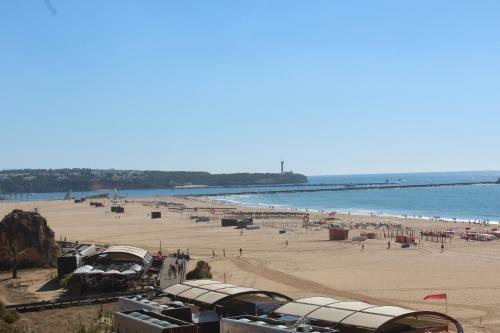 Apartamento T1 Rocha Prime / 1� Linha