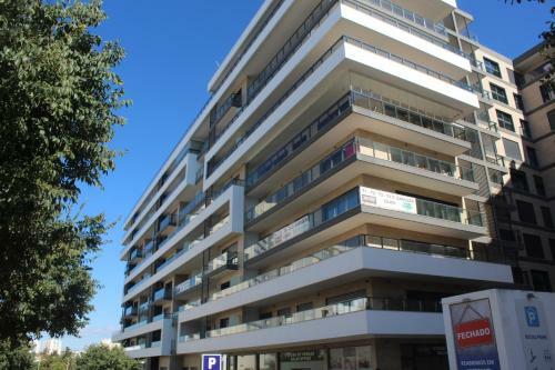 Apartamento T1 Rocha Prime / 1� Linha